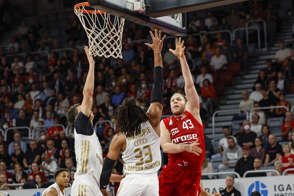 FC Bayern München Basketball - Bamberg Baskets