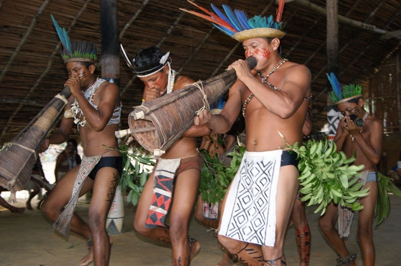 Документ Šamani odcházejí