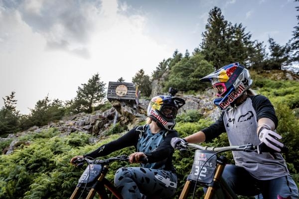 The women sending Red Bull Hardline