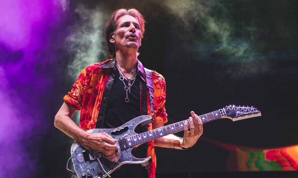 O INTERVIEW: STEVE VAI