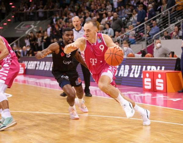 NINERS Chemnitz - Telekom Baskets Bonn