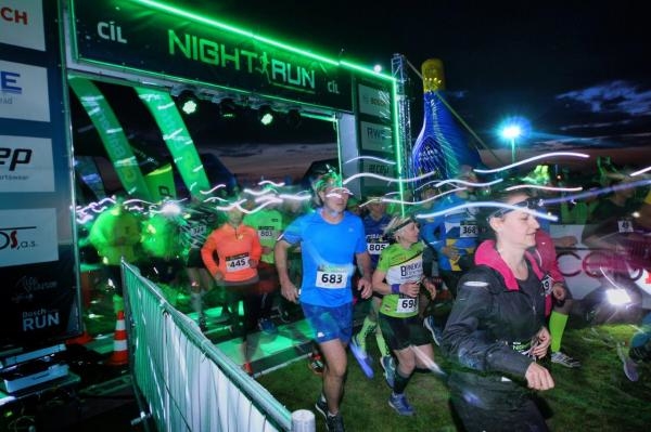NN NIGHT RUN A AVON BĚH: Brno