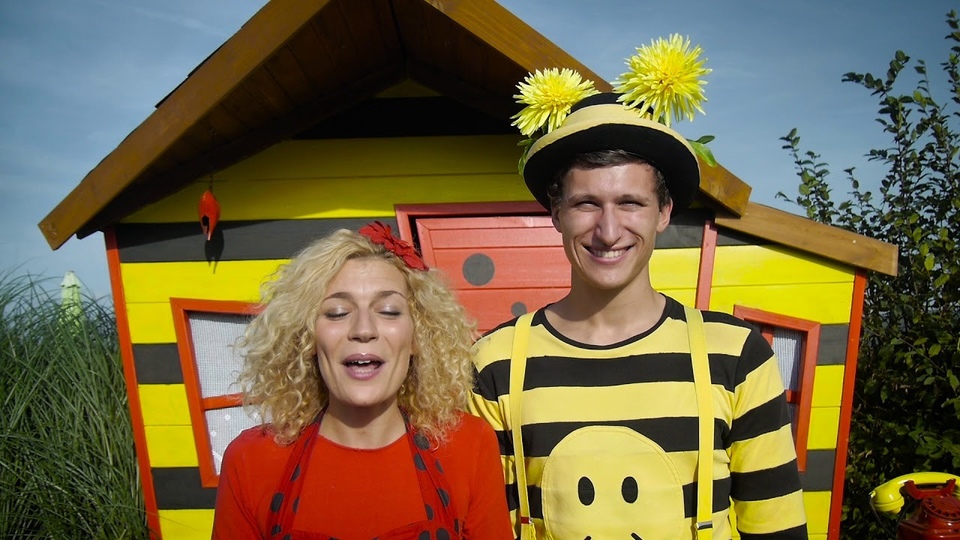 Smejko a Tanculienka: Čáry Máry Fuk