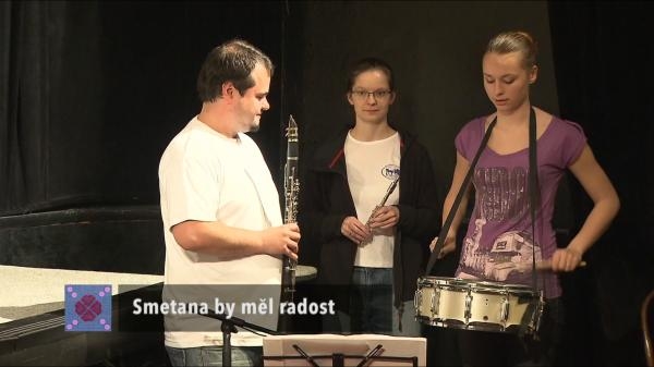 Smetana by měl radost