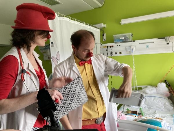 Nech plakat jen polovinu srdce