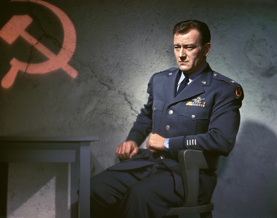 Documentary John Wayne, Amerika za každou cenu