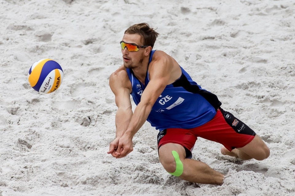 The best beach volleyball online
