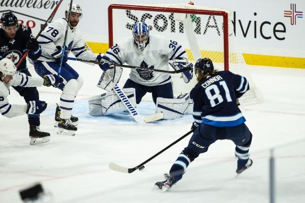 Toronto Maple Leafs - Winnipeg Jets