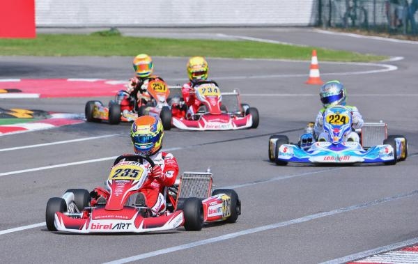 FIA Karting Zuera, magazin
