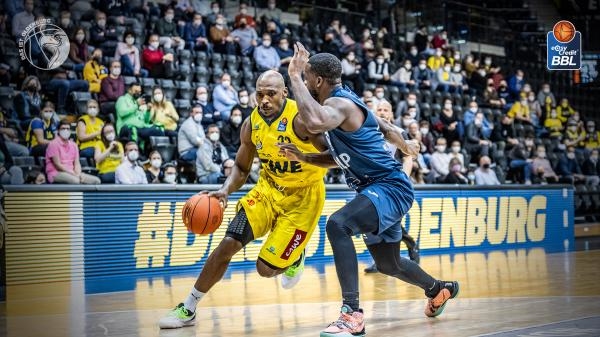 FRAPORT SKYLINERS - EWE Baskets Oldenburg