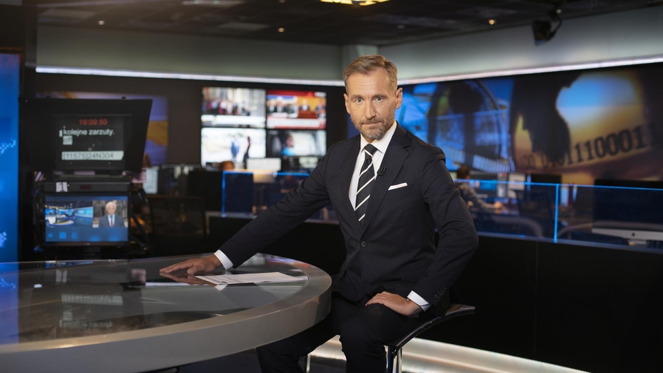 806 news programs from TV online