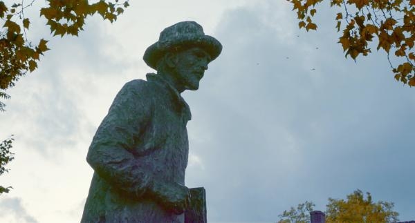 Van Gogh - O obilných poliach a oblačnom nebi