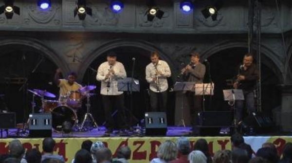 Iva Bittová & Clarinet Factory & Hamid Drake