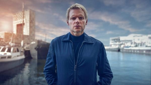 Les enquetes du commissaire Van der Valk