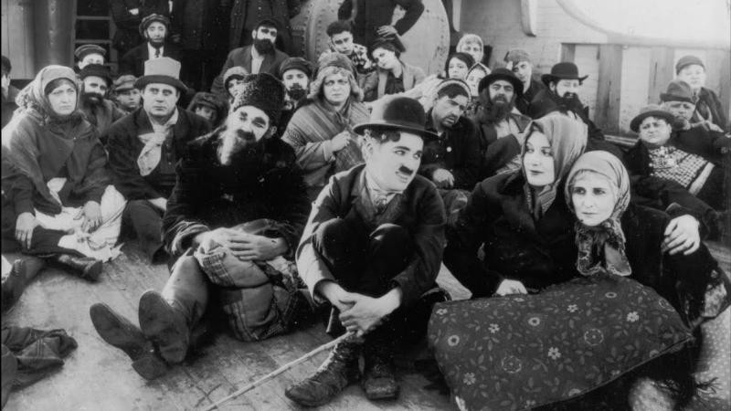 Chaplin vystěhovalcem