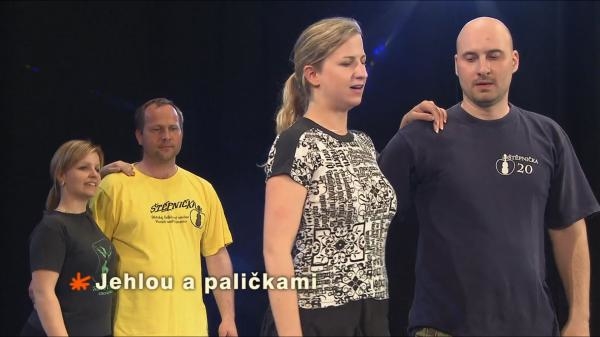 Jehlou a paličkami