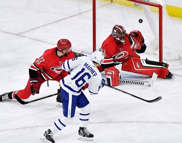 Toronto Maple Leafs - Carolina Hurricanes