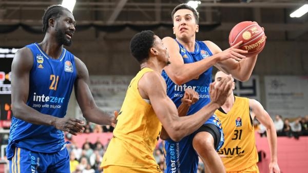 ALBA BERLIN - Tigers Tübingen