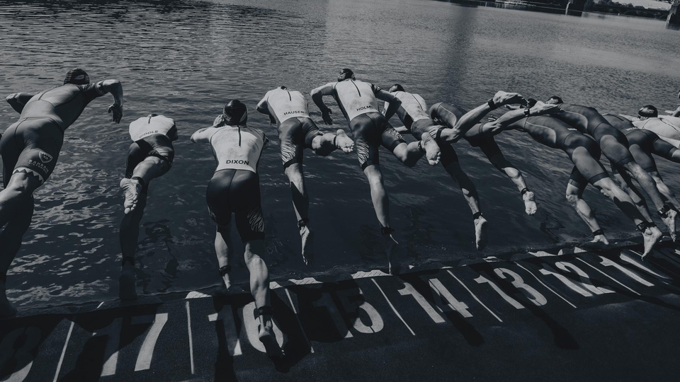 Triatlon: T100 World Tour, Sažetak