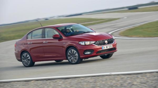 SAT: Osam generacija Golfa GTI - test na stazi