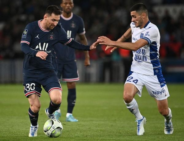 ES Troyes - Paris Saint-Germain