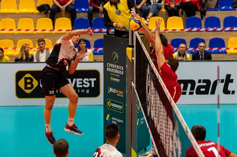 Voleybol. Superliga-Budinvest. Choloviki. Yuridichna akademiya - MHP-Vinnitsya