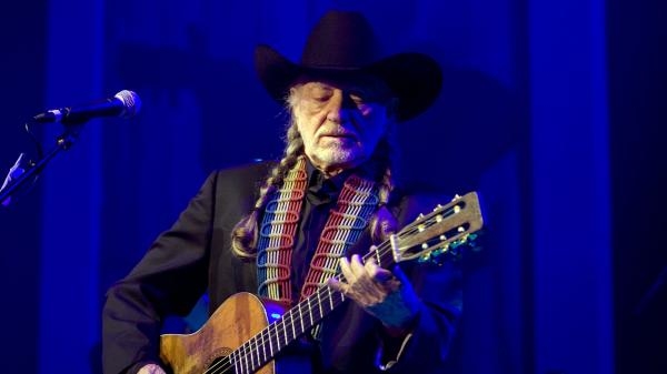 We Walk the Line: Vzpomínka na Johnnyho Cashe