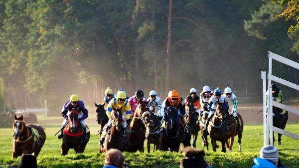 133. Velká pardubická se Slavia pojišťovnou