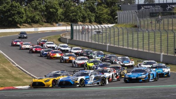 GT World Challenge Europe: Wyścig w Barcelonie