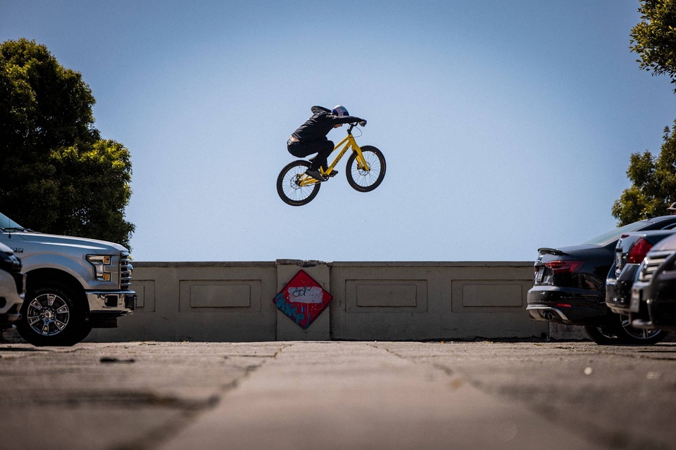 Dokument Danny MacAskill: Pohlednice ze San Franciska
