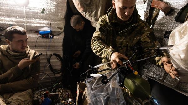 Drony na optovláknech