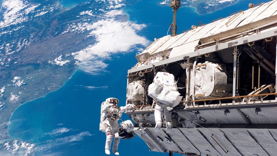Dokument La Station spatiale internationale: Missions a&nbsp;haut risque