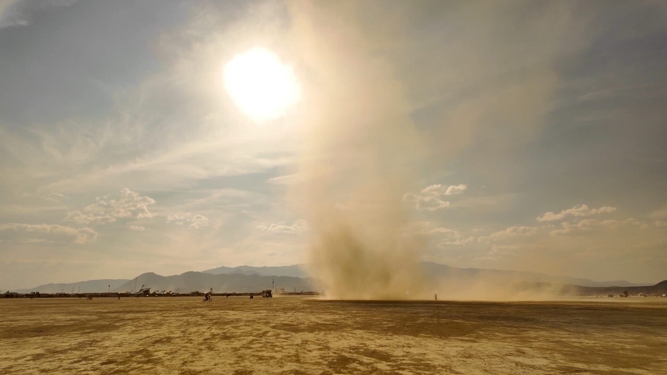 Dokument Burning Man, le désert de tous les possibles