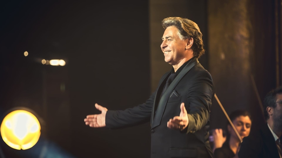 Roberto Alagna aux Folies Bergere, le concert anniversaire