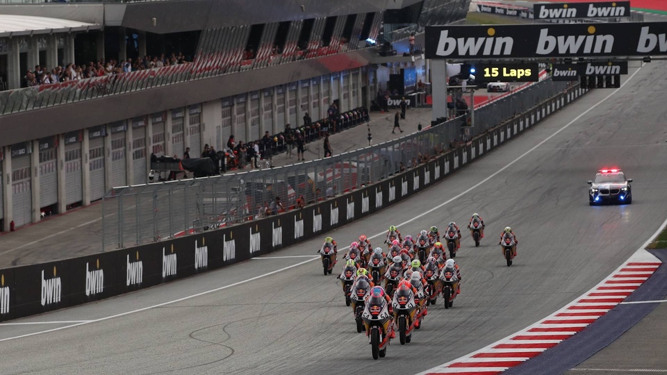 Dokument Red Bull MotoGP™ Rookies Cup Spielberg: Race 13