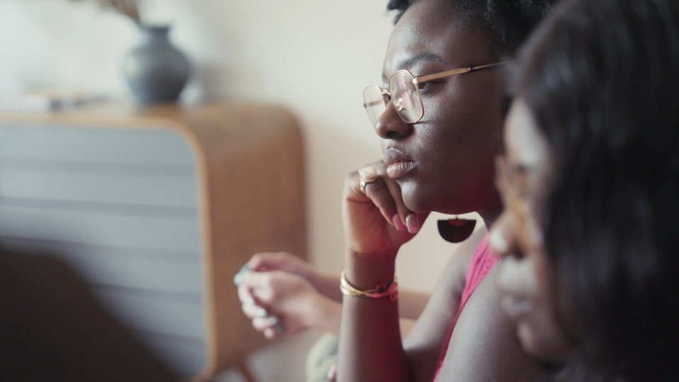 Documentary Nos oeufs au congélo, le temps de la réflexion ?