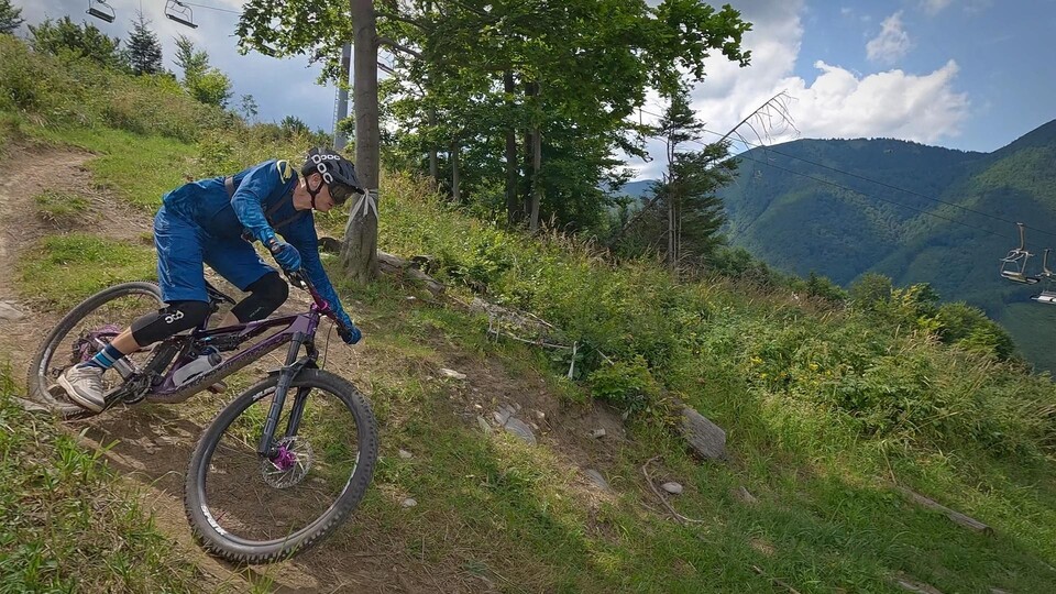 TRAIL HUNTER