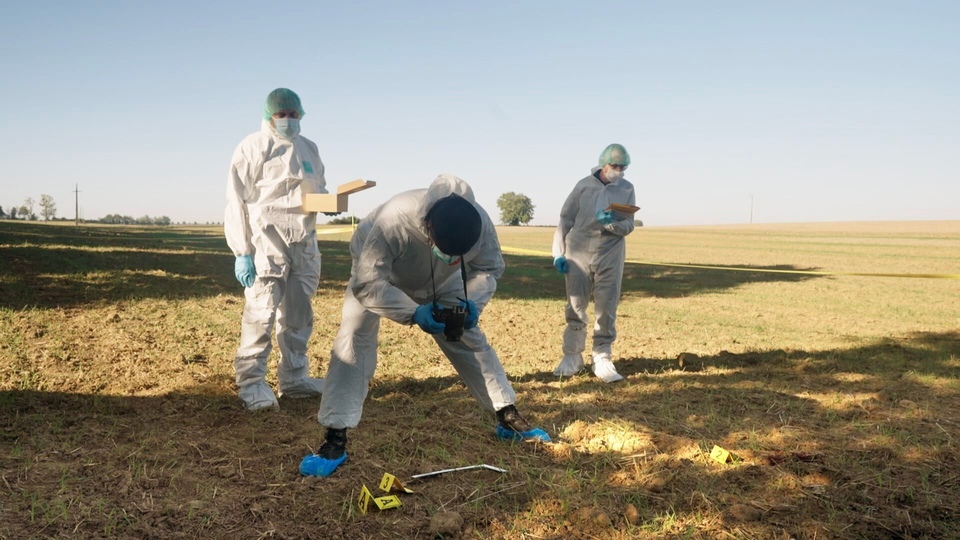 Dokument Experts du crime: quand la science mene l'enquete
