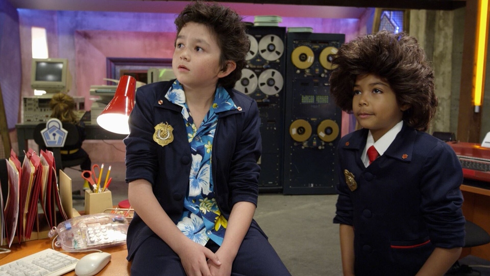 Series Organisation Super Insolite