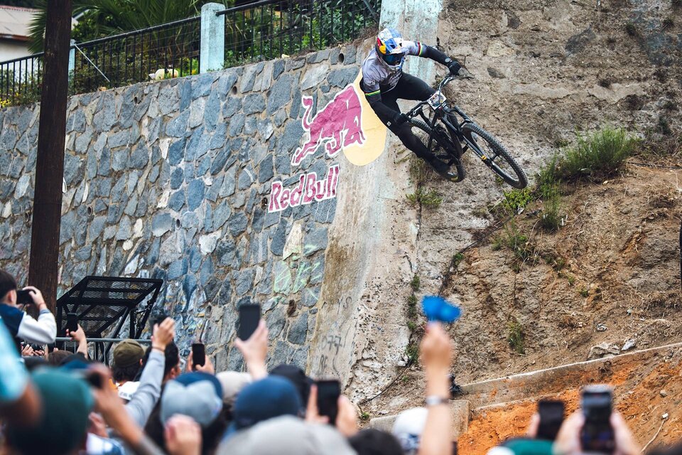 Dokument Red Bull Valparaíso Cerro Abajo highlights