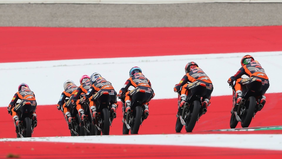 Dokument Red Bull MotoGP™ Rookies Cup Spielberg: Race 14