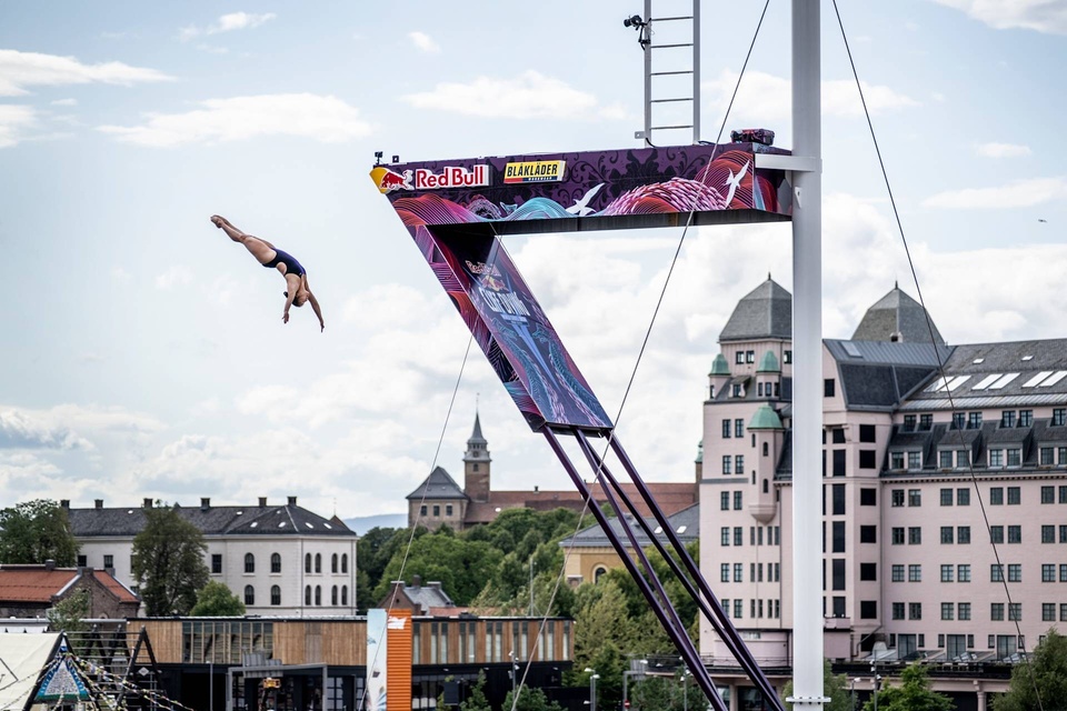 Documentary Red Bull Cliff Diving - Stop 5 Norway